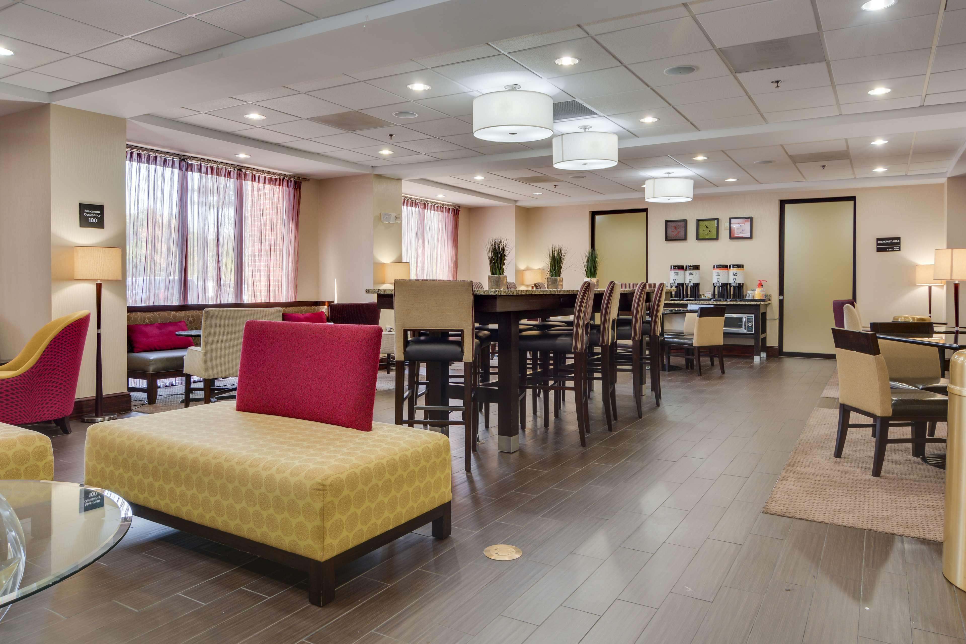 Hampton Inn Atlanta-פיירבורן מראה חיצוני תמונה
