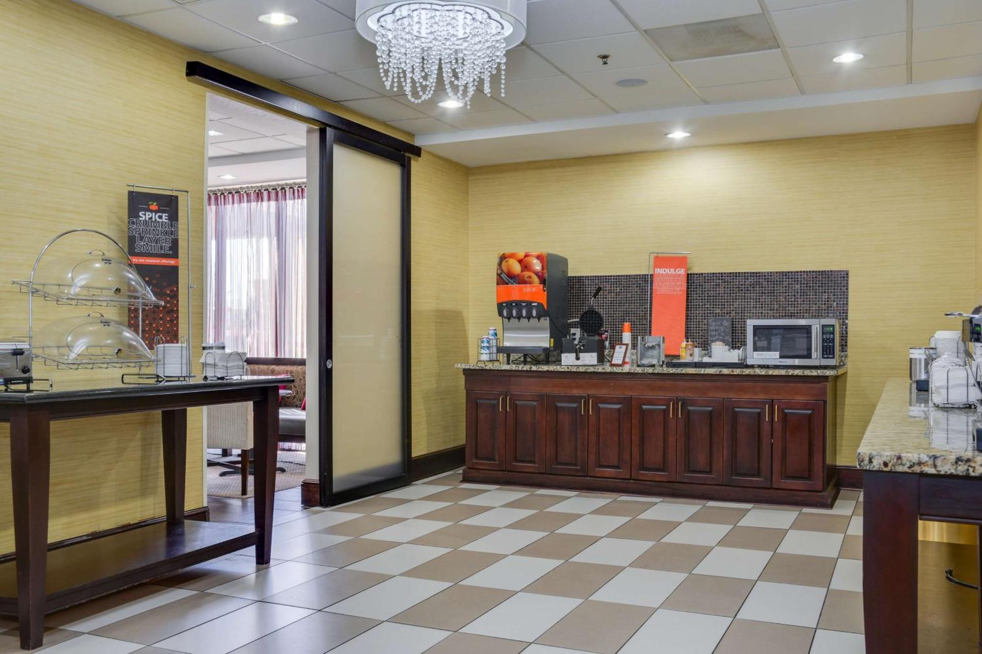 Hampton Inn Atlanta-פיירבורן מראה חיצוני תמונה